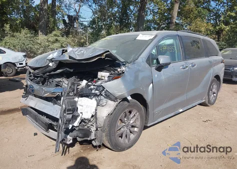 2021 Toyota Sienna Xle z USA, uszkodzony, nr VIN 5TDJRKEC3MS037460